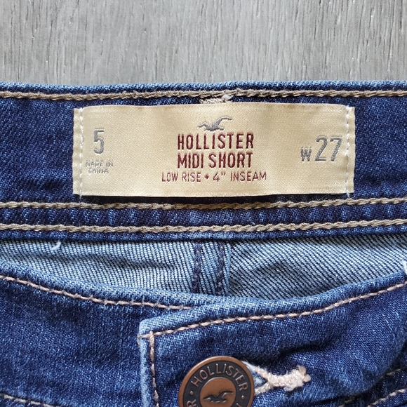 Hollister Midi Short Shorts, Size 5 - Picture 3 of 3